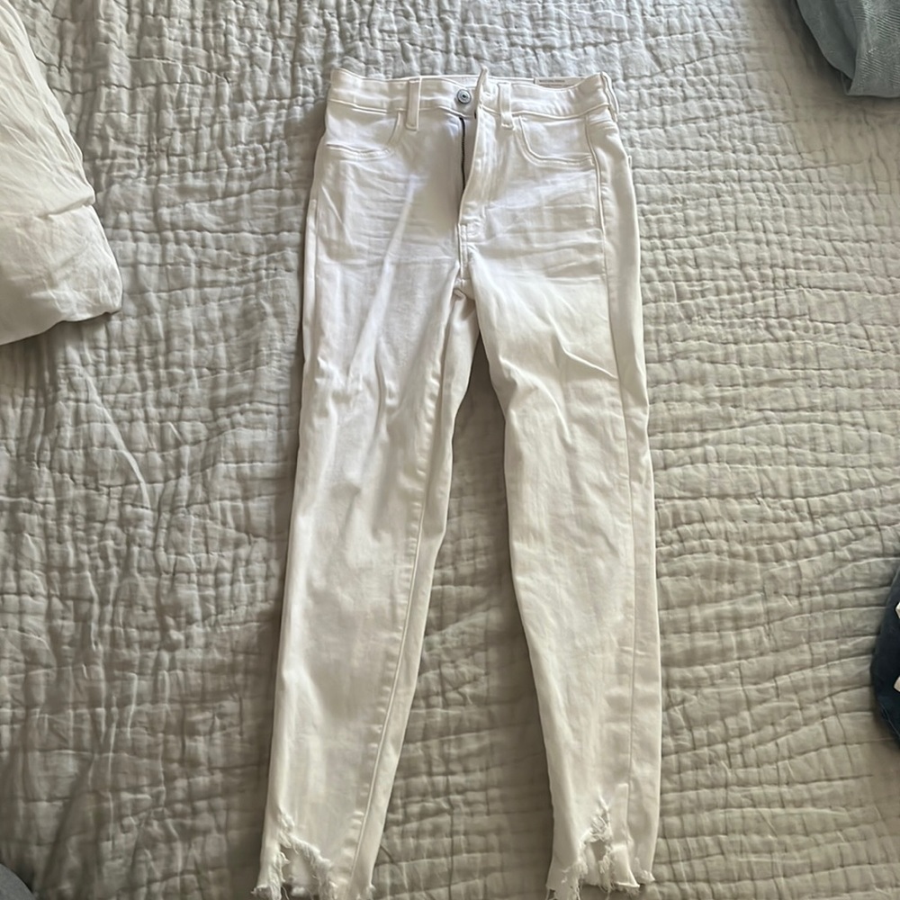 American Eagle super hi-rise jegging crop in white - size 4 regular